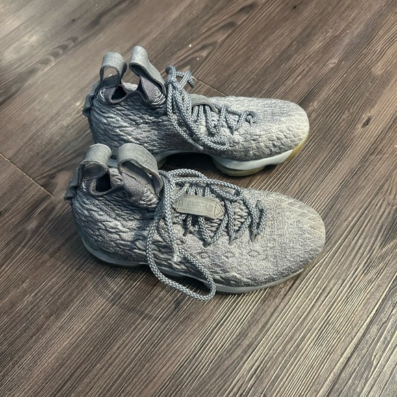 Nike LeBron 15 XV Ashes City Version Size 4 - Picture 2 of 9
